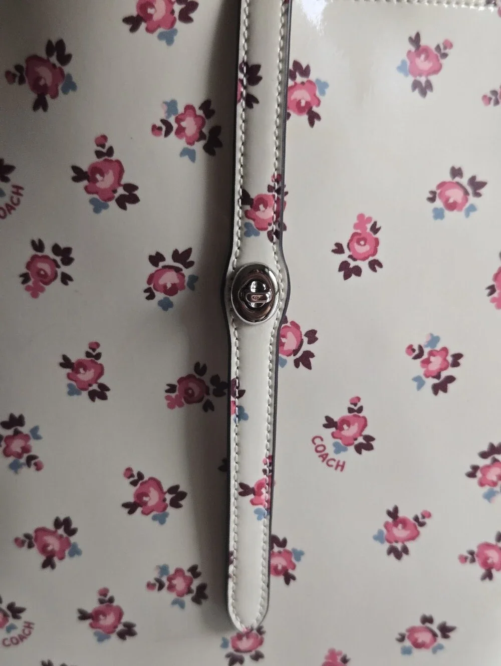 🌸EUC Coach Market Floral Bloom Patent Leather Large Tote Bag🌸
